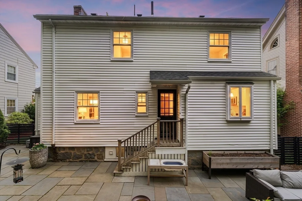 Photo of 11 Crehore Rd