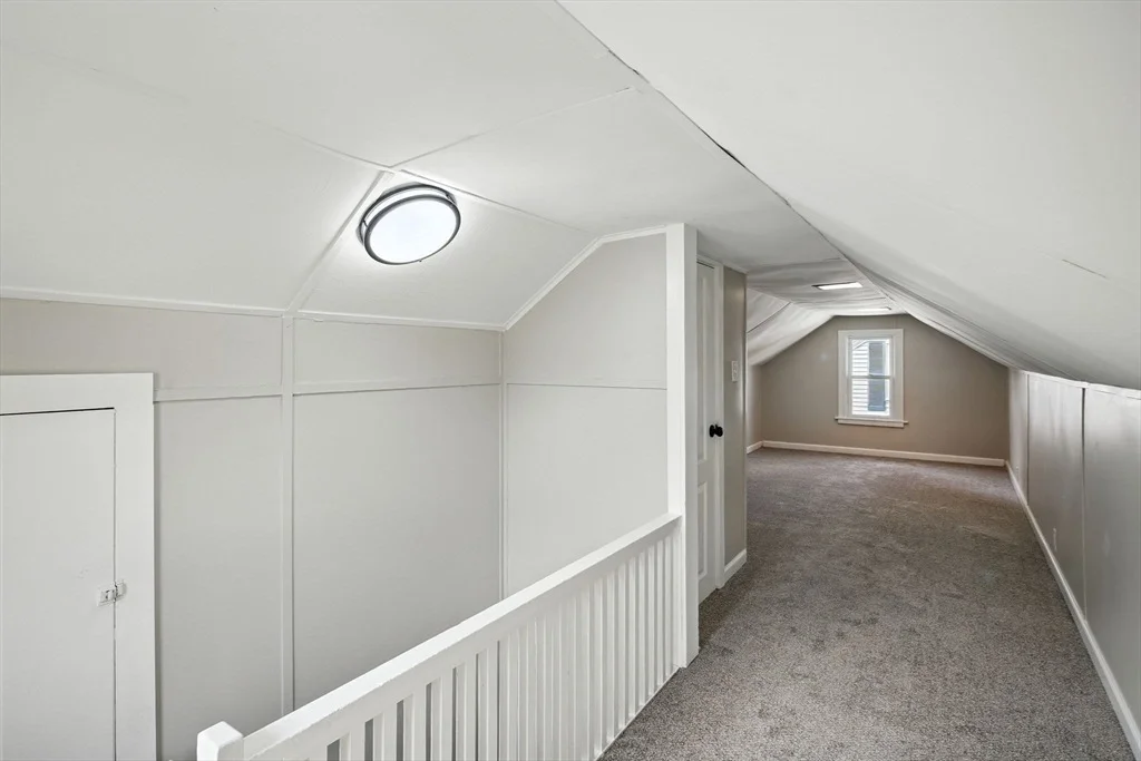 Photo of 104 Grandview St