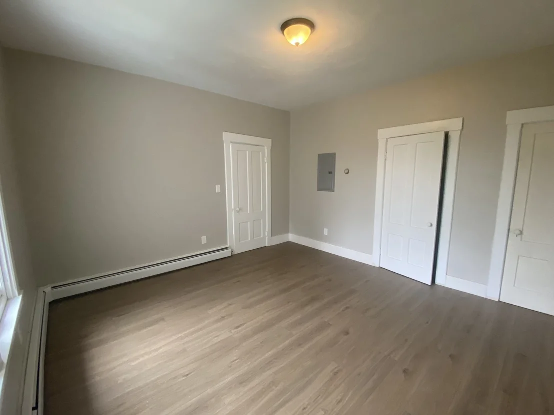 Photo of 830 Main St