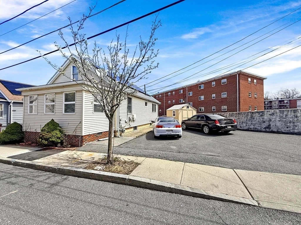 Photo of 14 Oak Ter