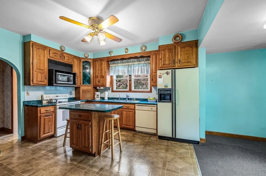 Photo of 726 Amostown Rd