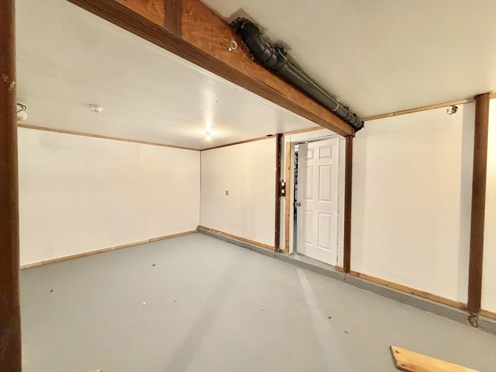 Photo of 1854 Greenwich Rd