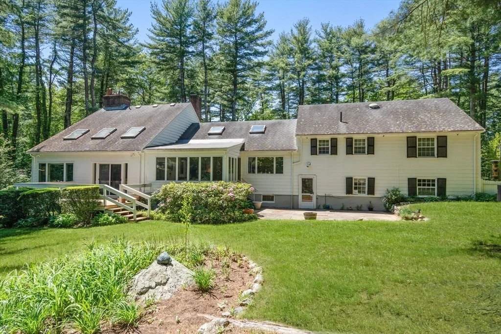Photo of 242 Winter St