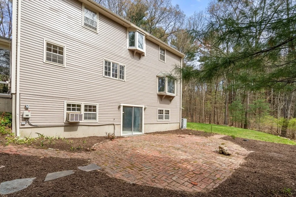 Photo of 18 Old Orchard Road