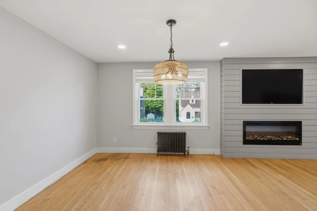 Photo of 13 Marilyn Drive