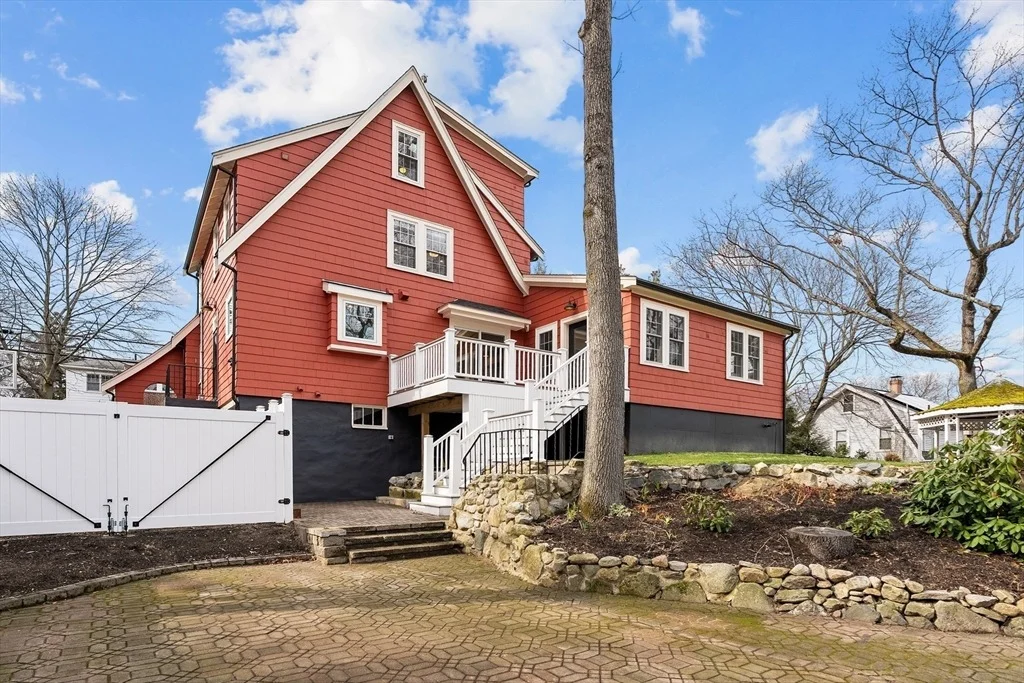 Photo of 24 Grandview Rd