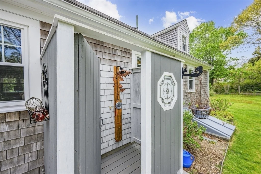 Photo of 24 Acorn Dr