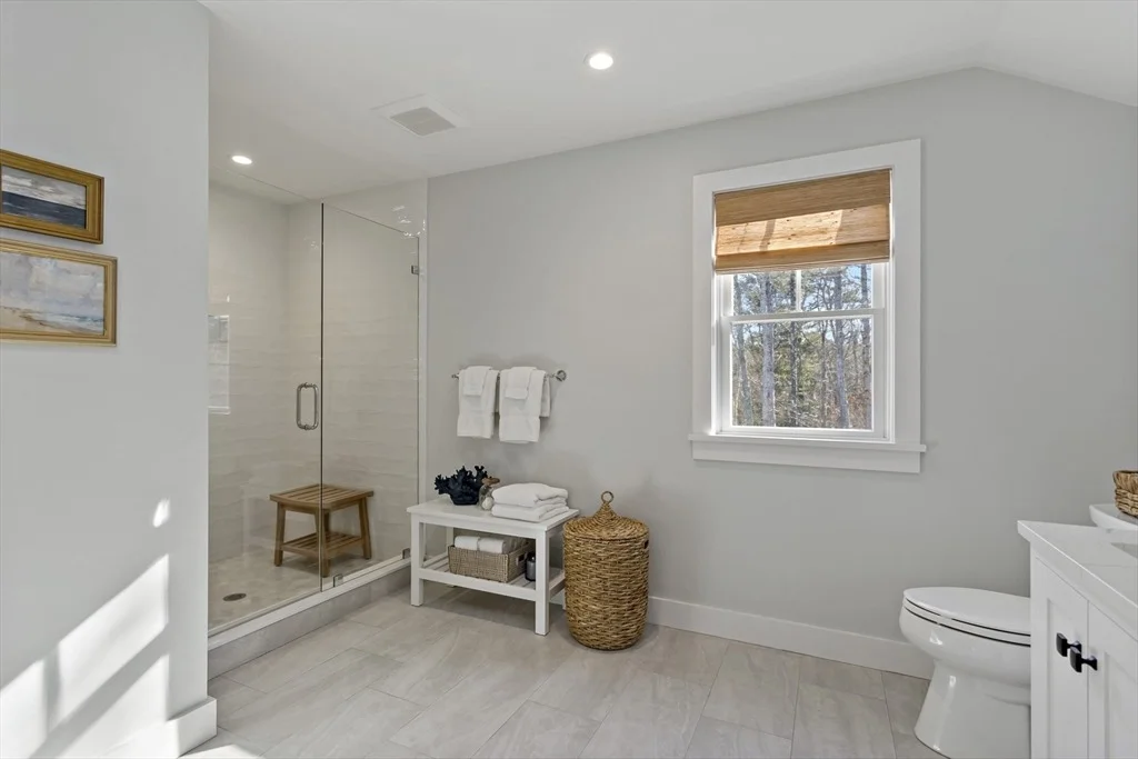 Photo of 1526 Hyannis Road