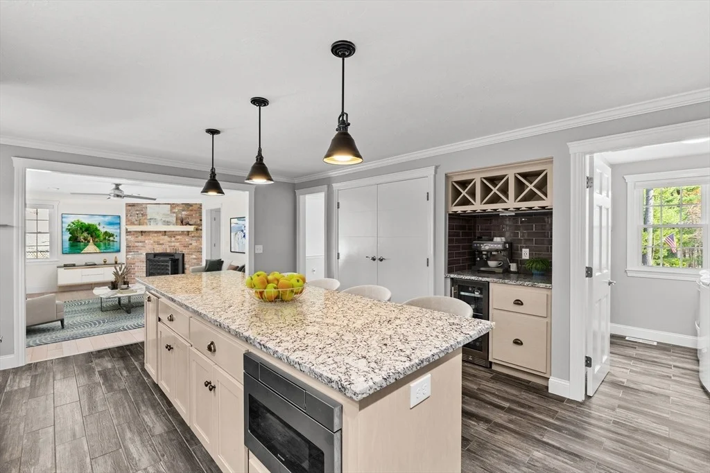 Photo of 16 Forest Park Dr