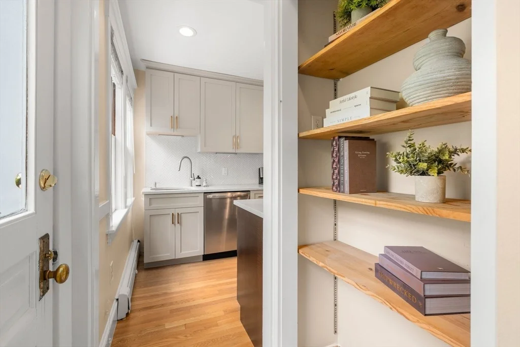 Photo of 91 Henderson St