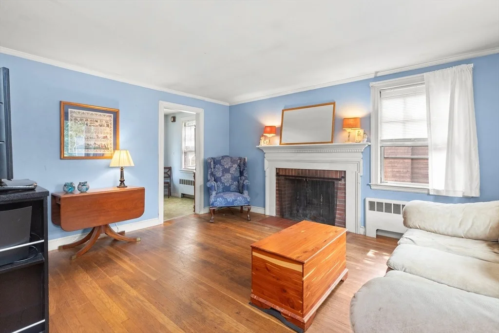 Photo of 9 Maple Avenue