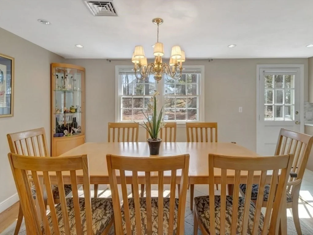 Photo of 22 Susan Dr
