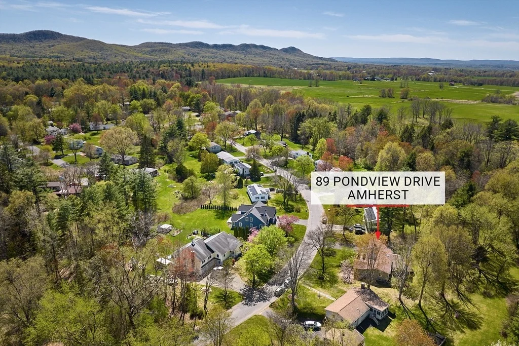 Photo of 89 Pondview Dr