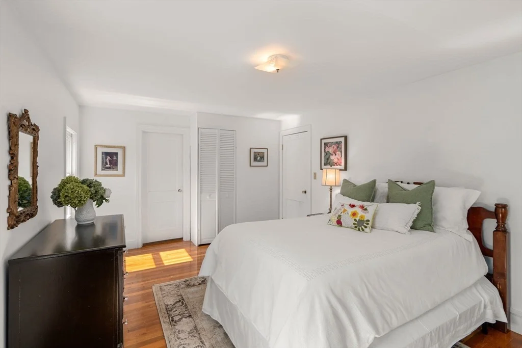 Photo of 16 Wendell Park