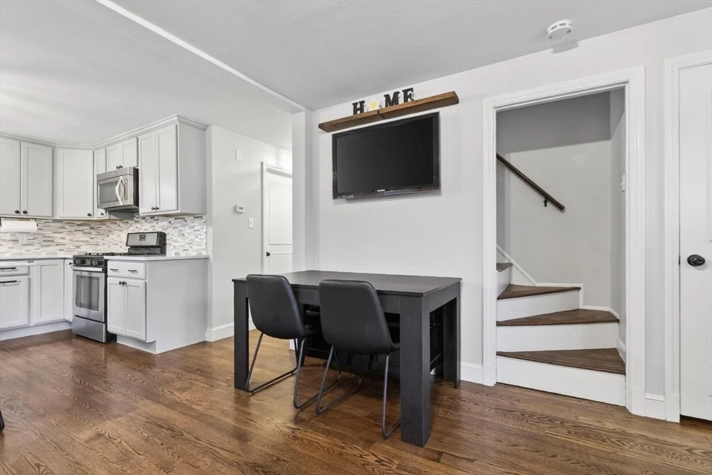 Photo of 58 Leo Ave