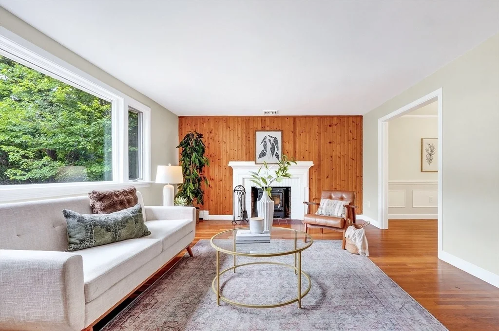 Photo of 10 Glenridge Dr