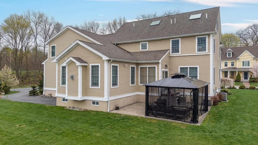 Photo of 50 Sterling Road