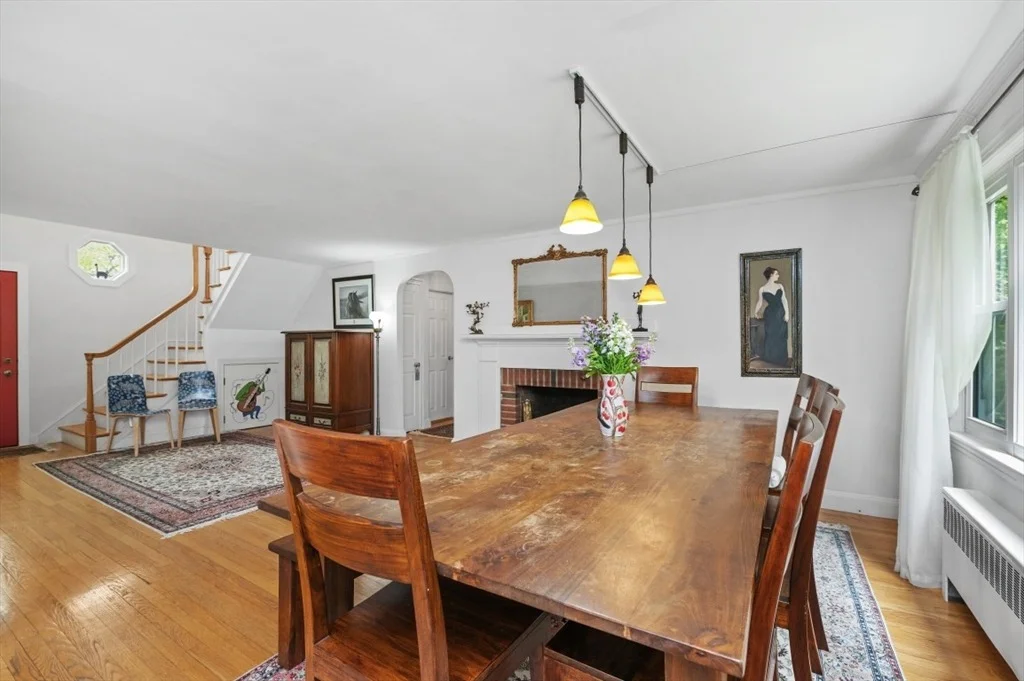 Photo of 18 Edgewood Rd