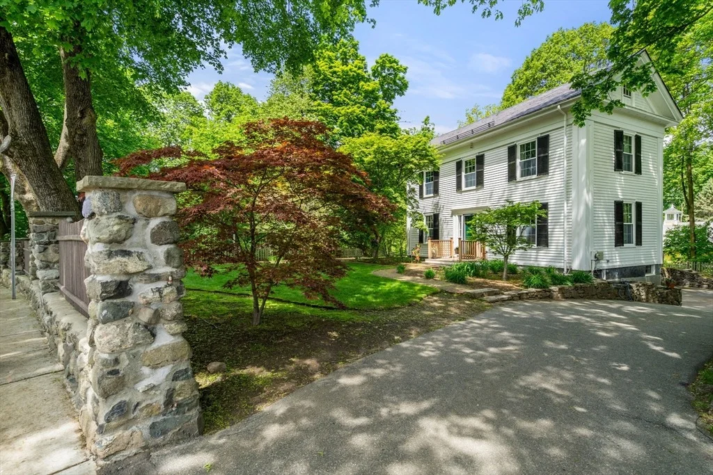 Photo of 32 School Street