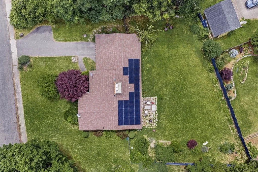 Photo of 6 Valley Ln
