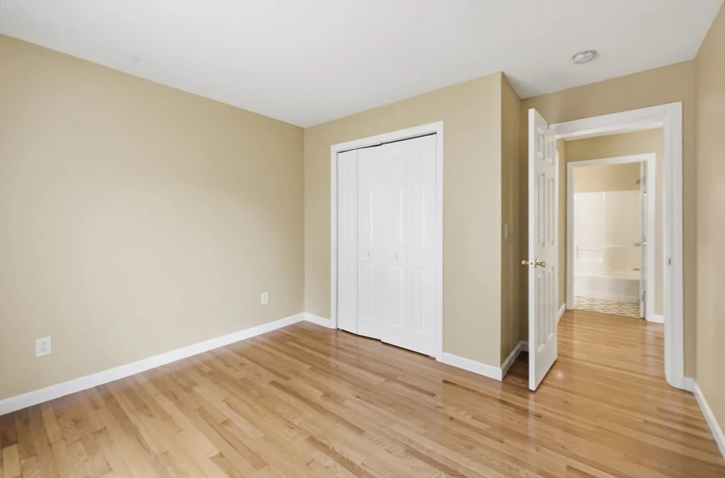 Photo of 6 White Birch Dr
