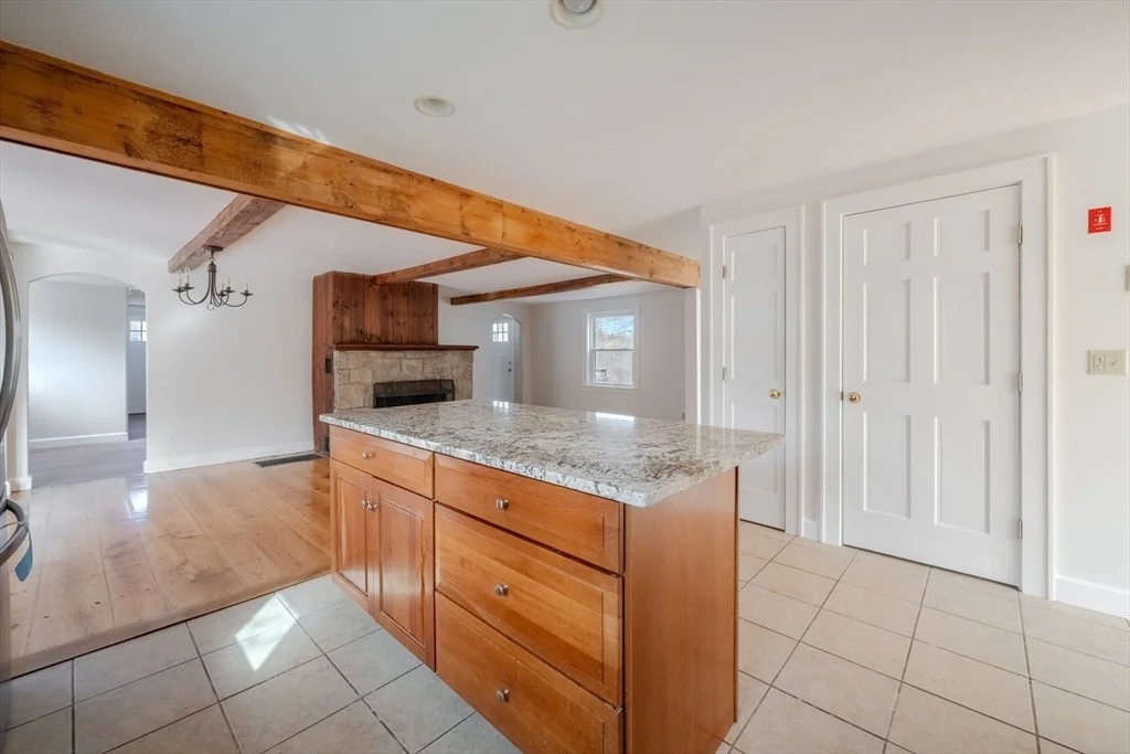 Photo of 563 Piper Rd