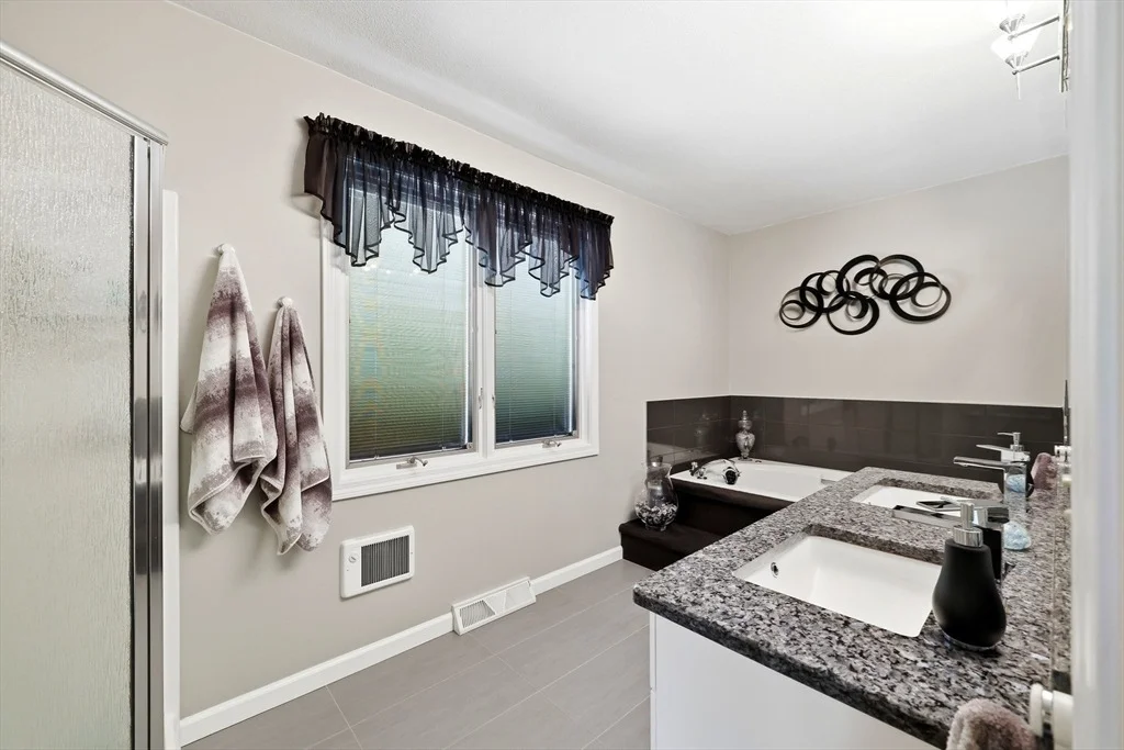 Photo of 57 Valley View Dr