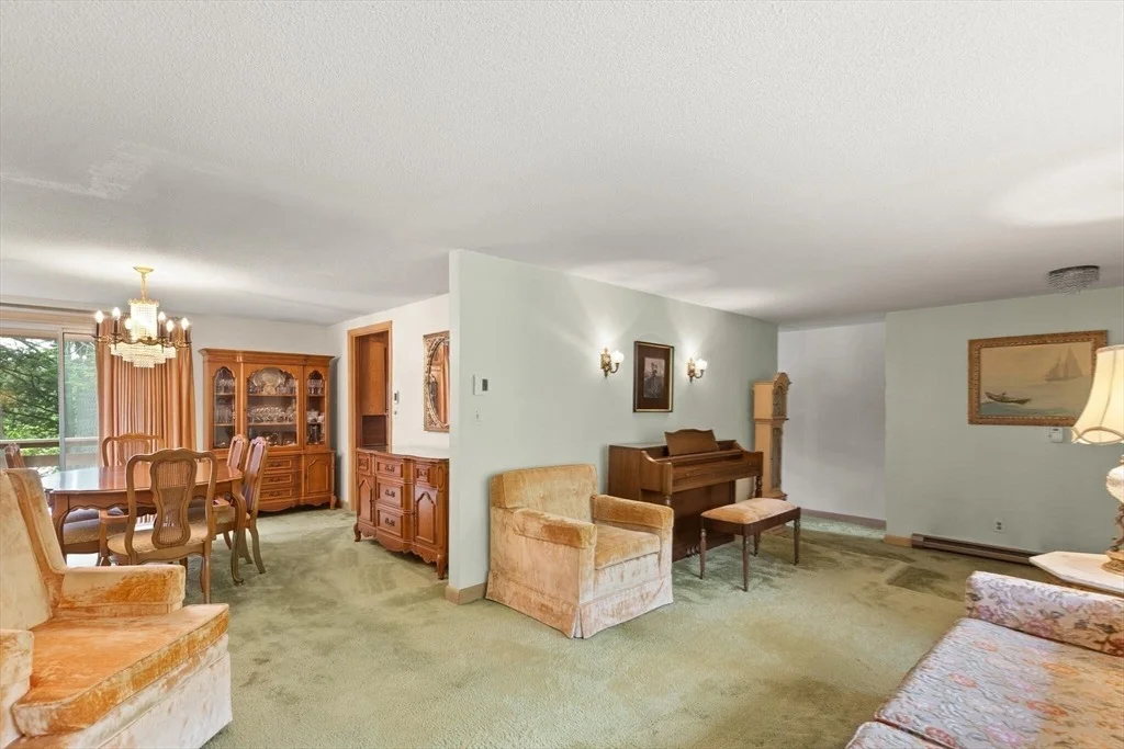 Photo of 27 Juniper St