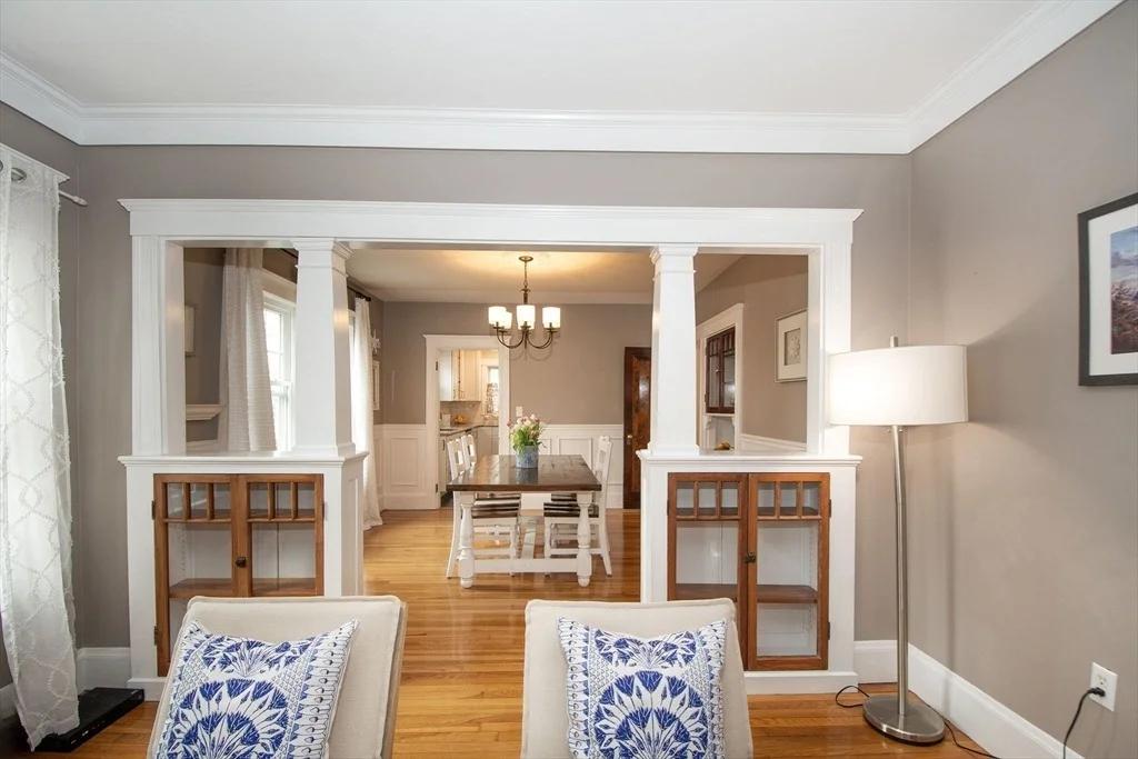 Photo of 271 Holbrook Rd