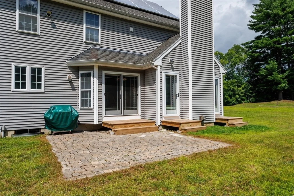 Photo of 562 Mendon Rd