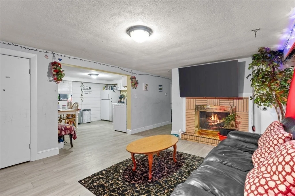Photo of 31 Chaske Ave
