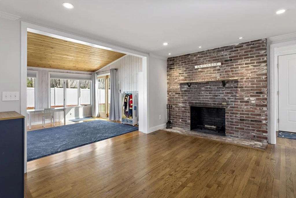 Photo of 50 Deerfield Road