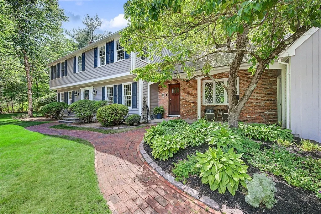 Photo of 9 Brookside Lane