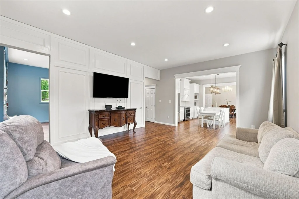 Photo of 1 Katie Lane