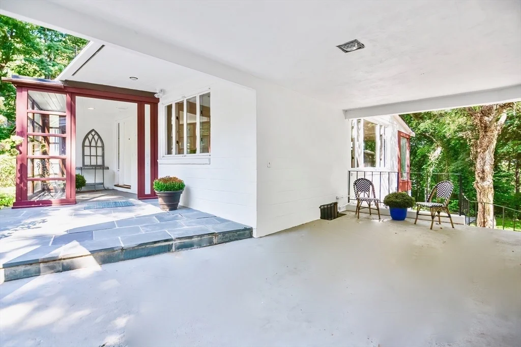 Photo of 115 Juniper Rd