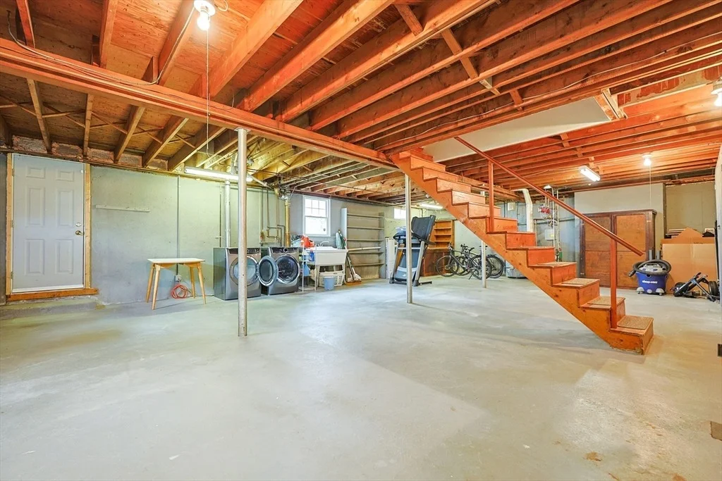 Photo of 76 Curtis Ave