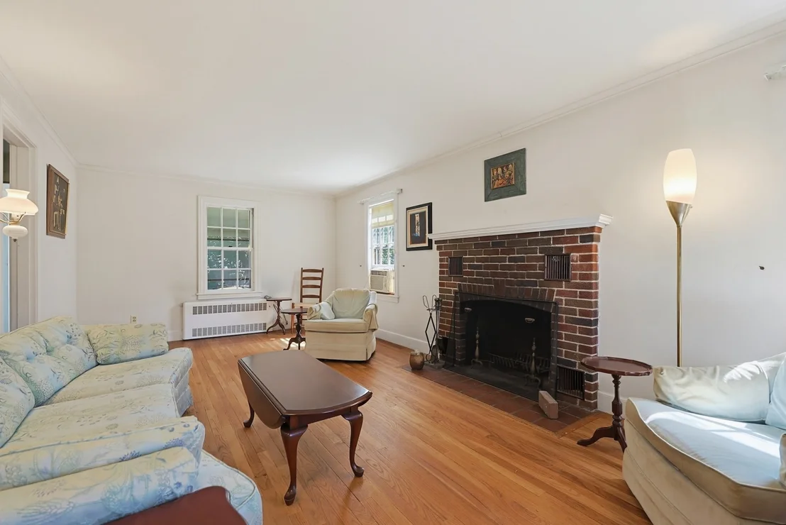 Photo of 24 Stark Rd