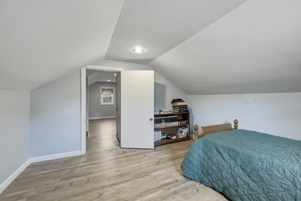 Photo of 460 State St
