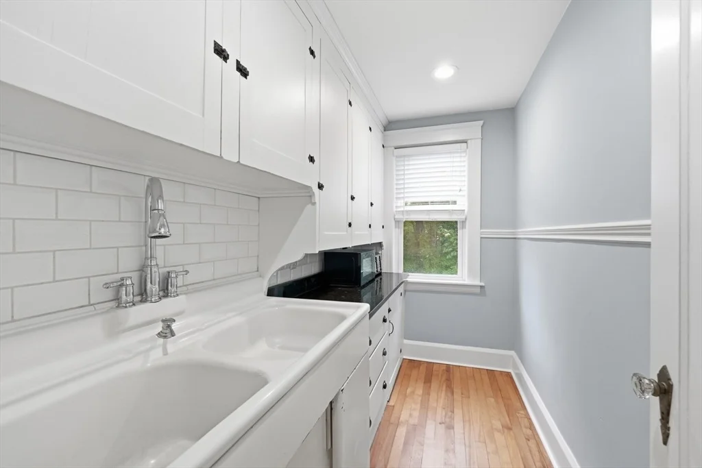 Photo of 161 Boyd St