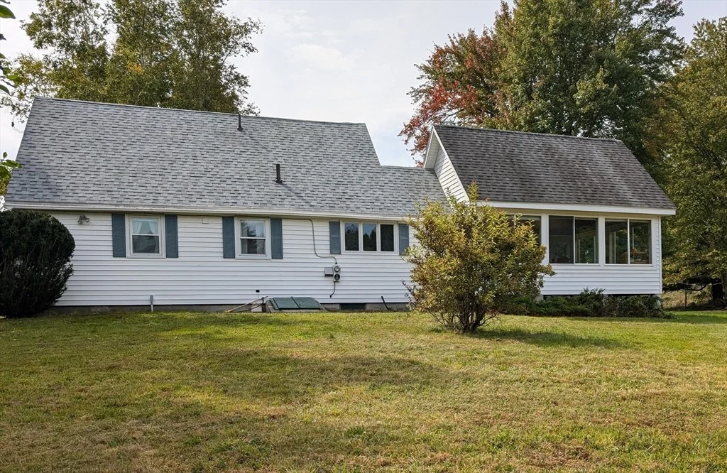 Photo of 504 Lampblack Rd