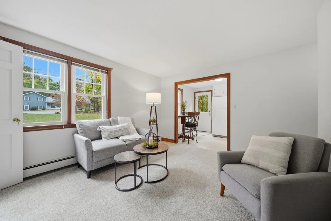 Photo of 401 Longley Rd