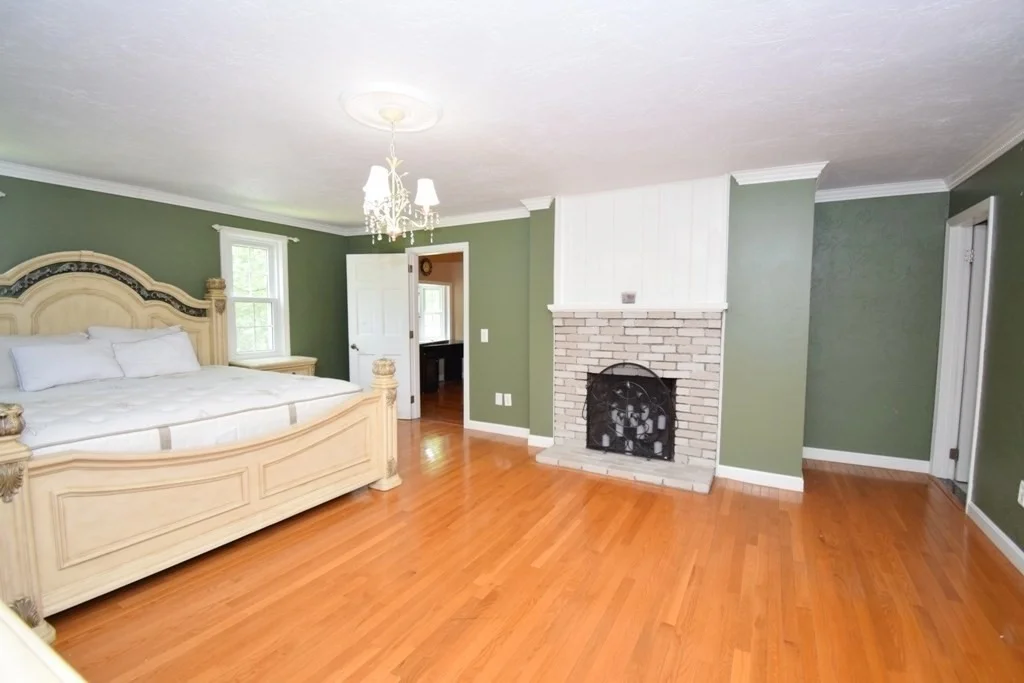 Photo of 14 Colonial Drive