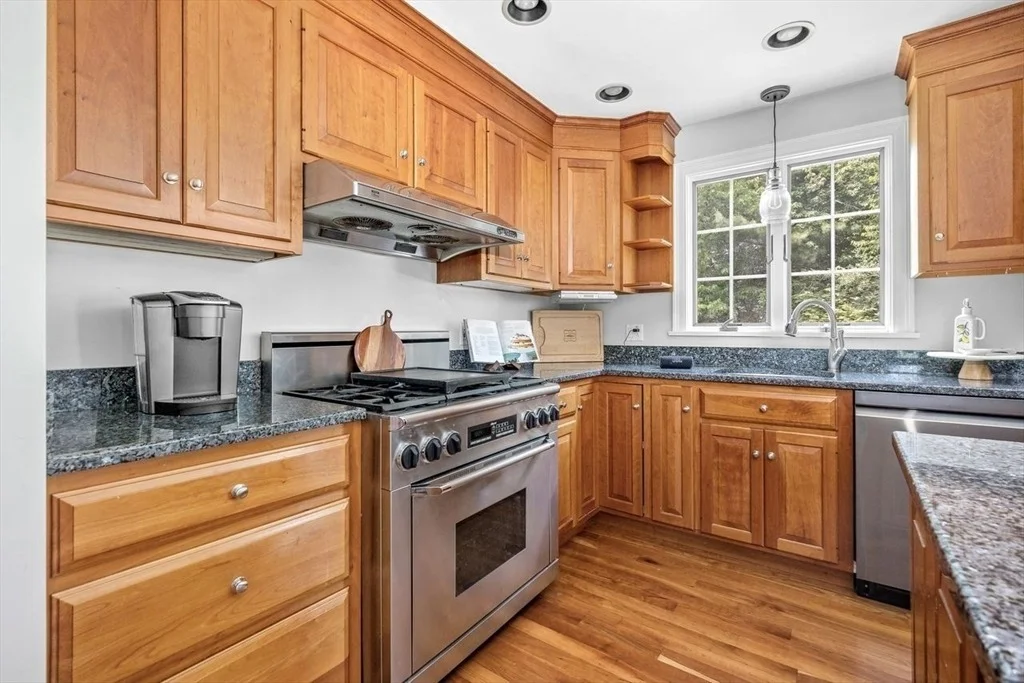 Photo of 17 Maplewood Dr