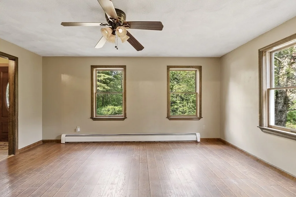 Photo of 146 Lowell Rd