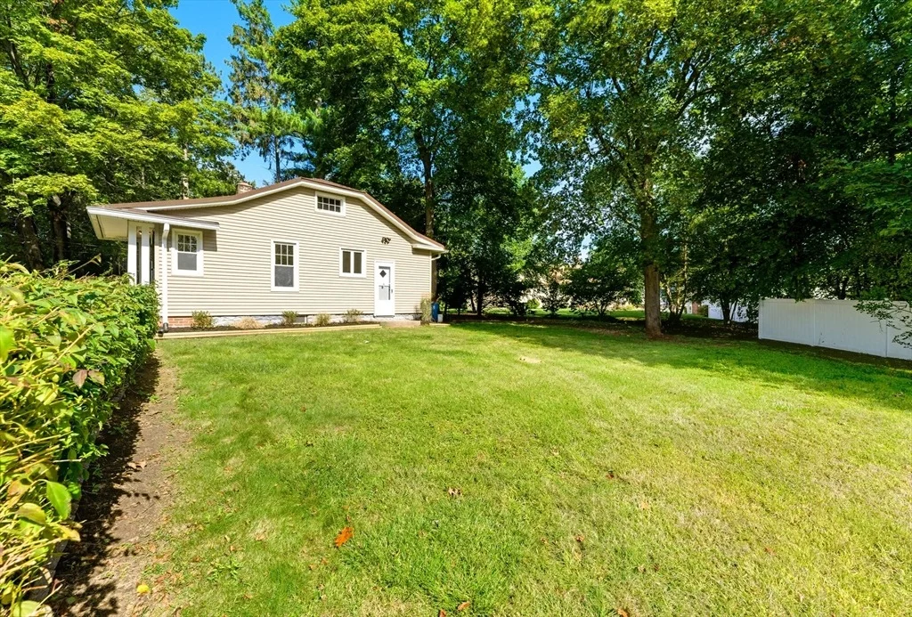 Photo of 636 Amostown Road
