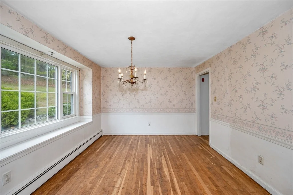 Photo of 104 Meadowview Road