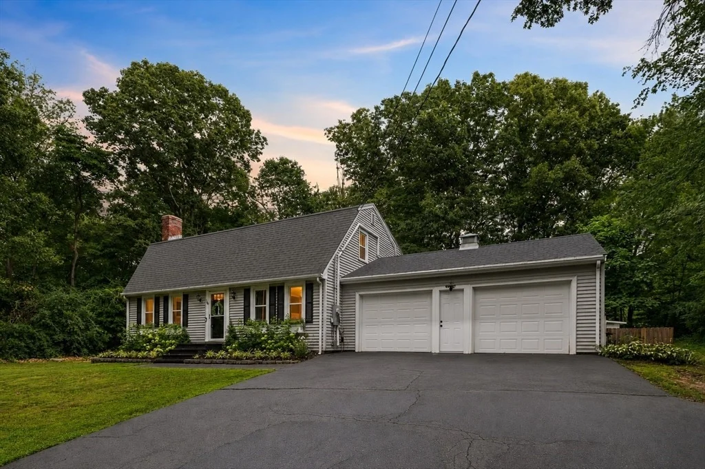 Photo of 148 Upton Rd