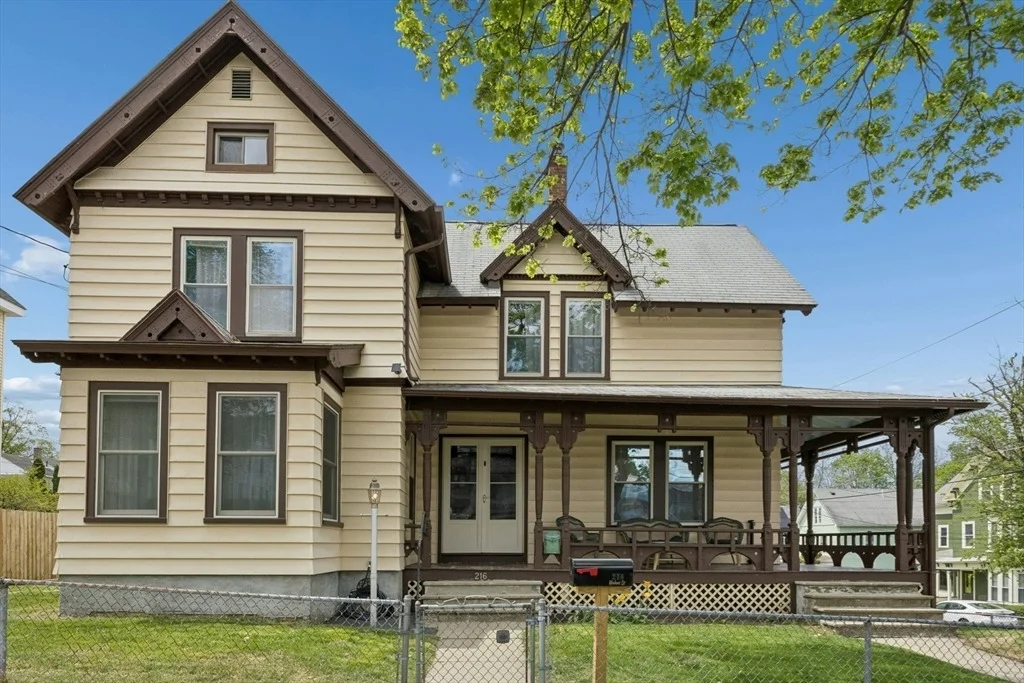 Photo of 216 Walnut Street
