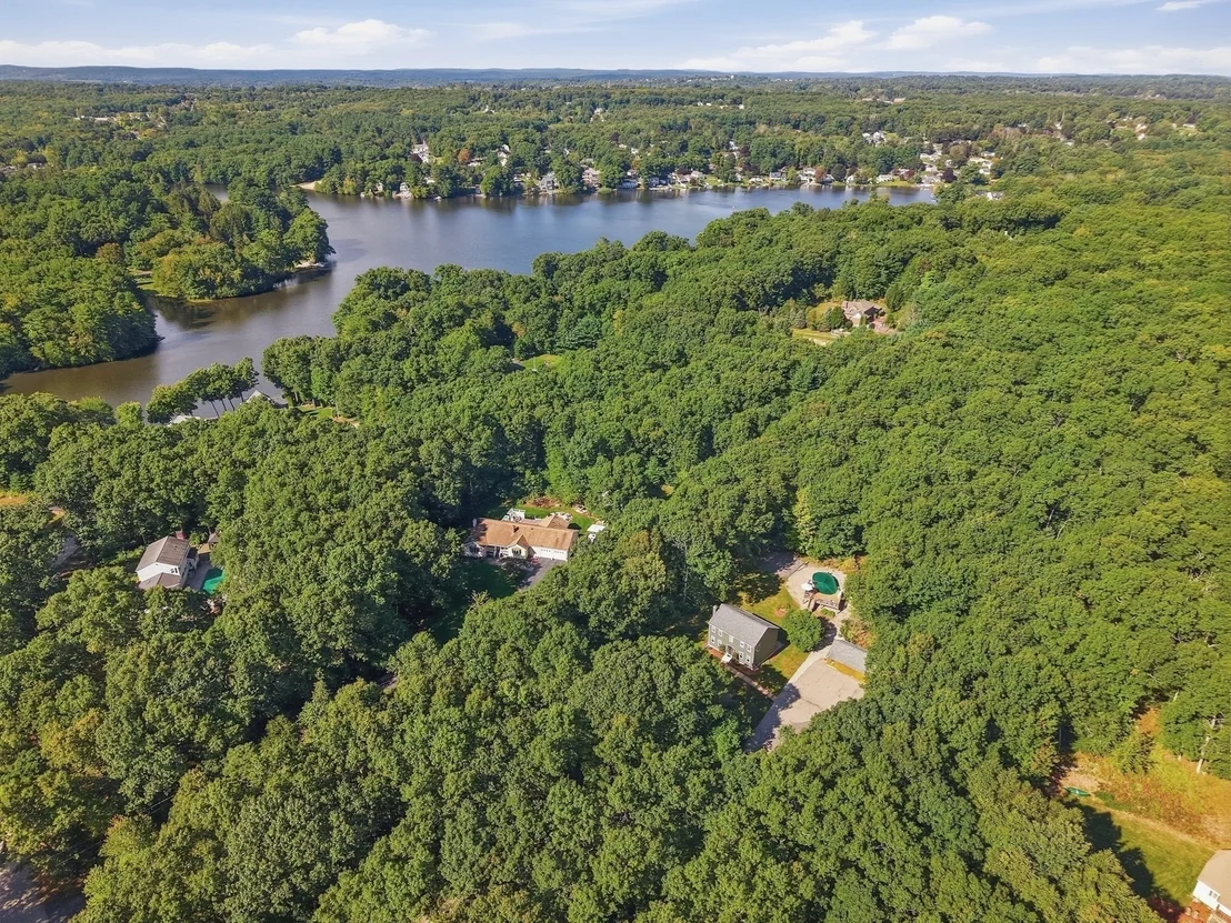 Photo of 10 Flaxfield Road