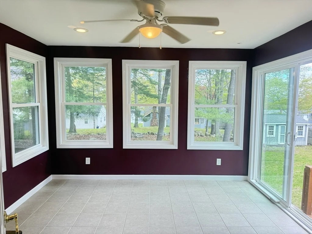 Photo of 6 Larson Rd
